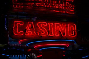 Die größten Casino-Betrüge der Geschichte: 8 spektakuläre Fälle, die Casinos Millionen kosteten