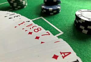 Texas Hold\’em Poker: Regeln, Strategie & Starthände – Der komplette Guide